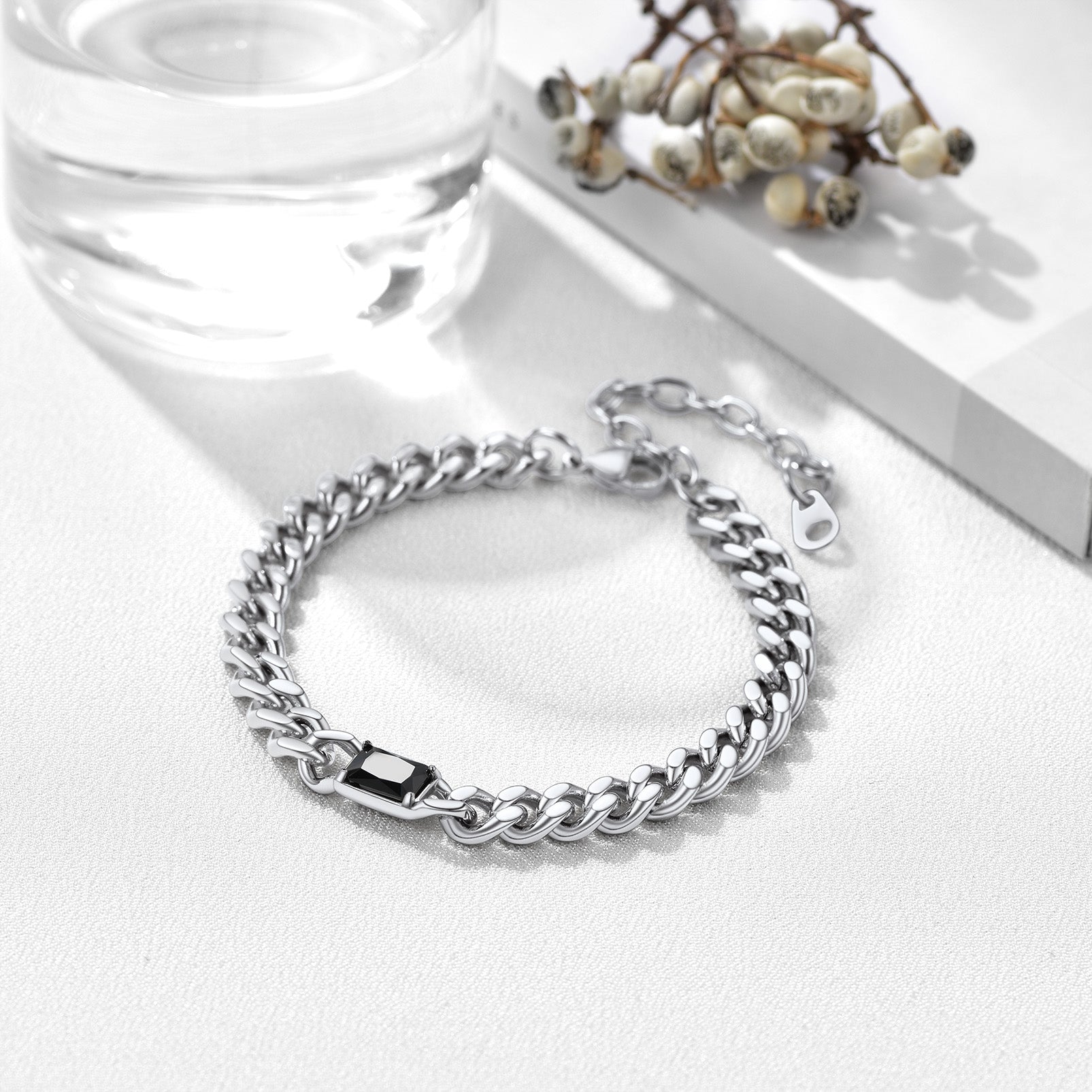 Flash Sale Cubic Zirconia Thick Chain Bracelet for Women Men