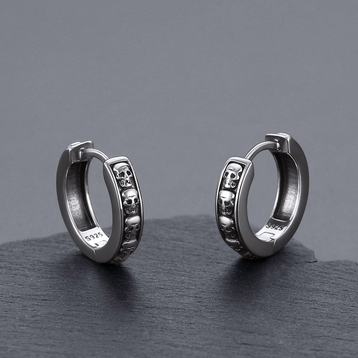 Gothic Skull Huggie Hoop Earrings For Men Women